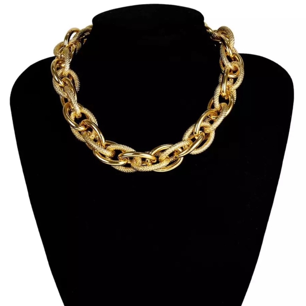 New 18k Gold Choker Cuban Chunky Chain Necklace - Picture 5 of 8